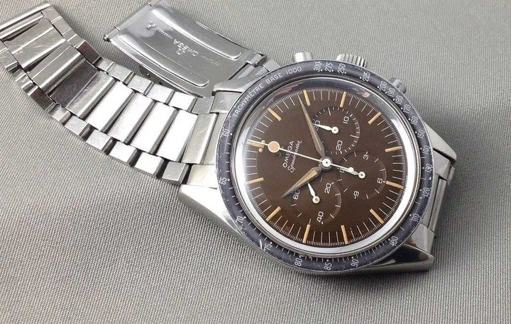 Chocolate dial on an Omega Speedmaster CK2998-2 